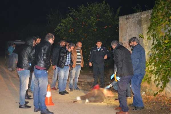 Adana'da bir kişi sokak ortasında öldürüldü