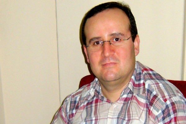 Denizli'de derste kalp krizi geçiren öğretmen hayatını kaybetti