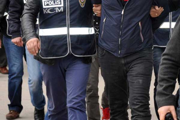 Muvazzaf askerlere 12 ilde operasyon