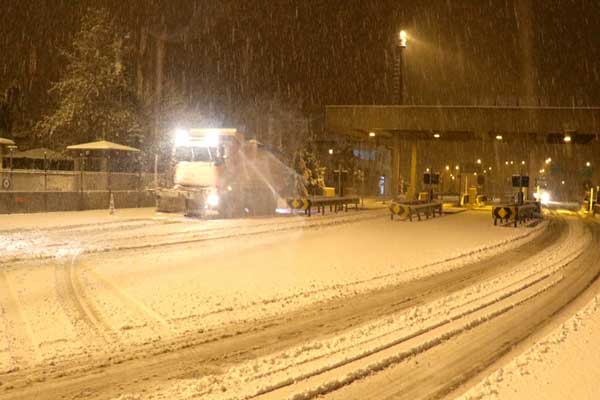 Bolu Dağı'nda yoğun kar yağışı