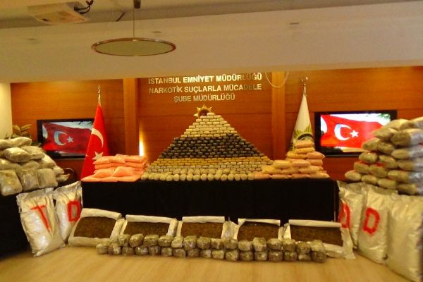İstanbul'da zehir tacirlerine darbe büyük darbe