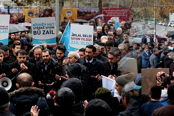 Türkiye Kudüs için ayakta