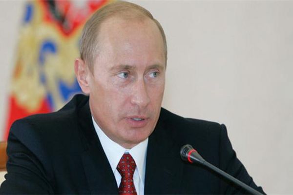 Vladimir Putin yine aday