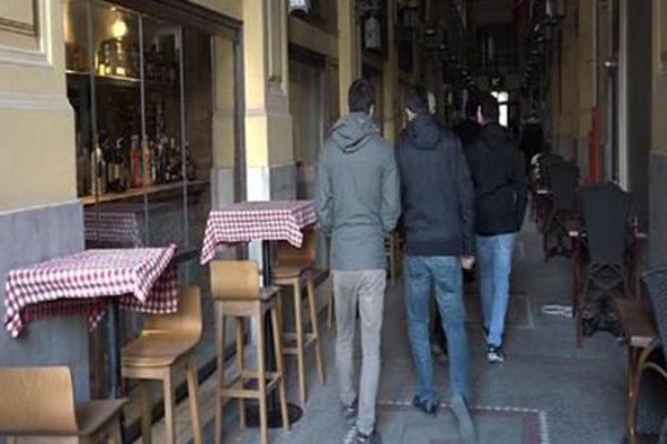 36 saat elektrik kesintisi esnafı isyan ettirdi