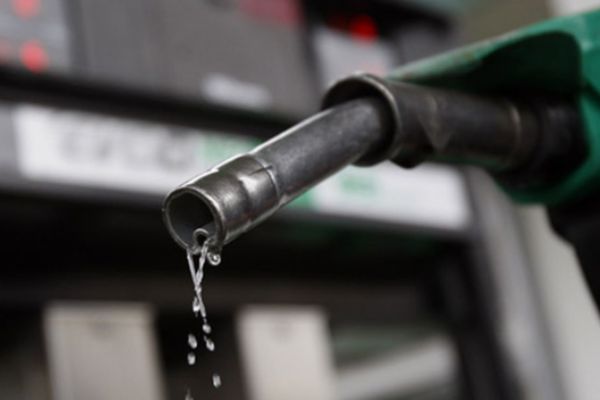 Benzine 15 kuruş indirim bekleniyor!