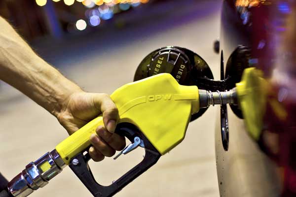Benzine indirim geldi