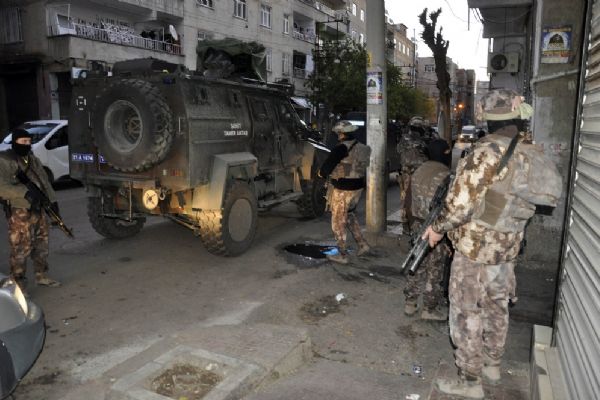 6 ilde 44 adrese 'uyuşturucu' operasyonu