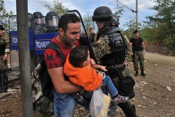 Üç ülkeden sınır kapatma tehdidi