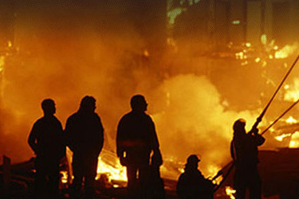 Zonguldak'ta korkutan ev yangını