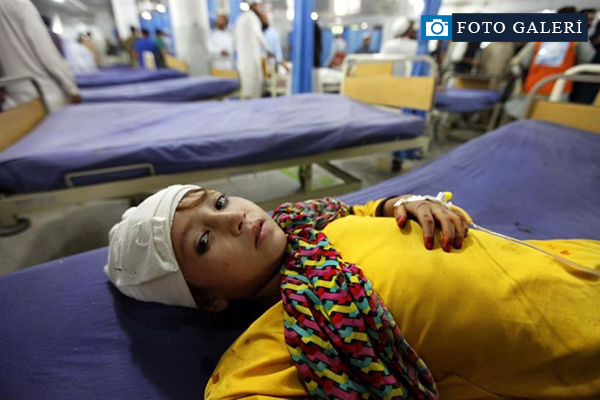 Asya'daki depremde ölü sayısı 300'ü aştı