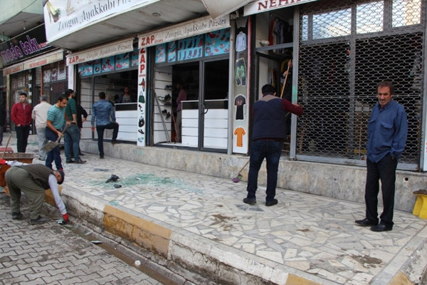 Silopi'de polise bombalı saldırı