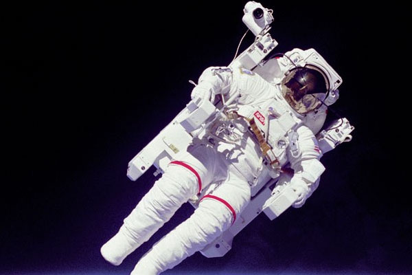 Astronotlar rekor kırdı