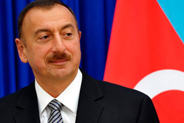 Aliyev'den Cumhurbaşkanına kutlama mesajı