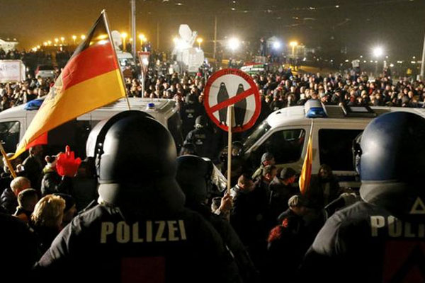 Almanya: Mülteciler iç güvenliği tehdit ediyor