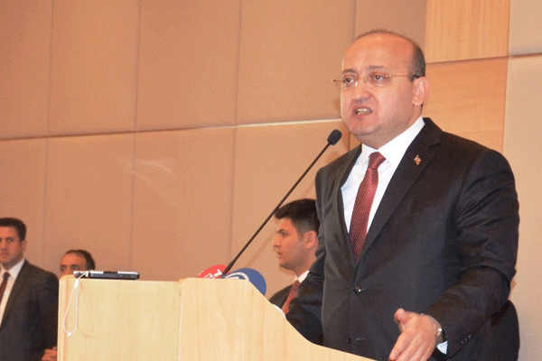 Bahçeli ve Demirtaş'a sert eleştiri