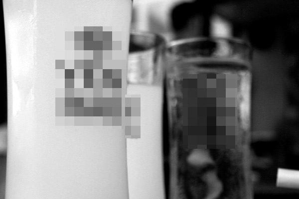 Kendi ürettiği içkiden öldü