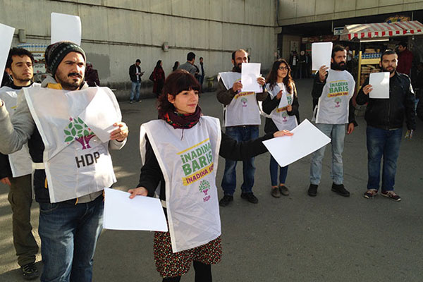 HDP'den 'boş kağıt'la seçim propagandası