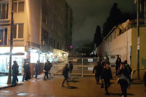 Cumhuriyet Gazetesi'ne saldırı ihbarı