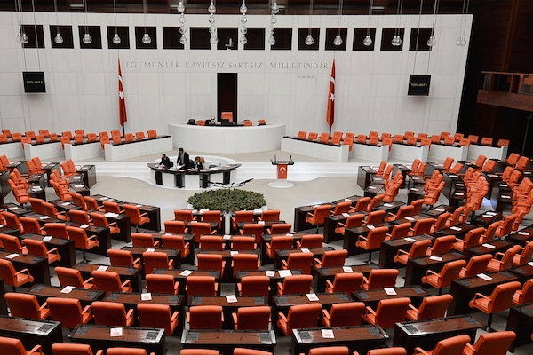 Seçimde 70 vekillik için rekabet büyük