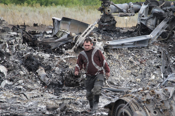 Düşen uçağın 'kara kutusu'na ulaşıldı
