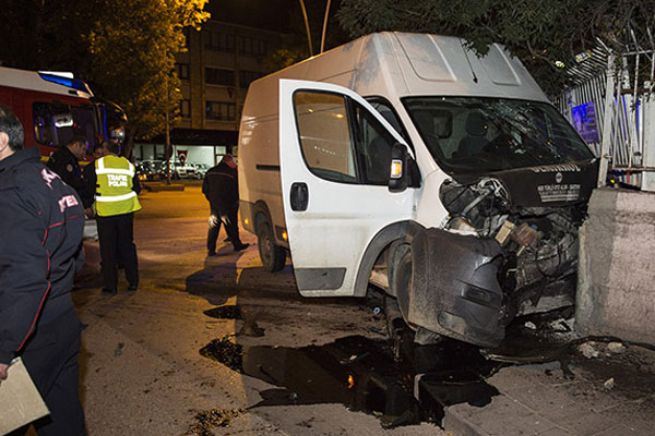 Ankara'da trafik kazası: 5 yaralı