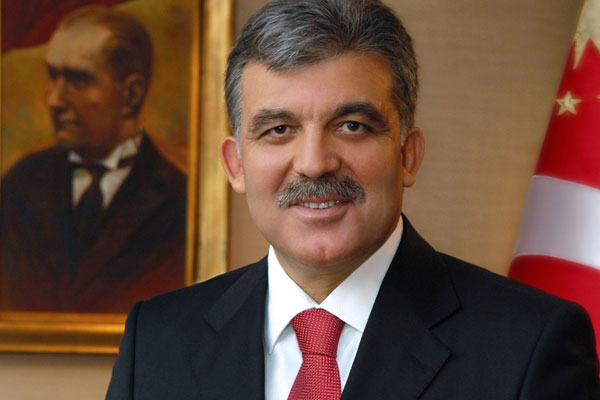 Gül'den AK Parti'ye tebrik mesajı