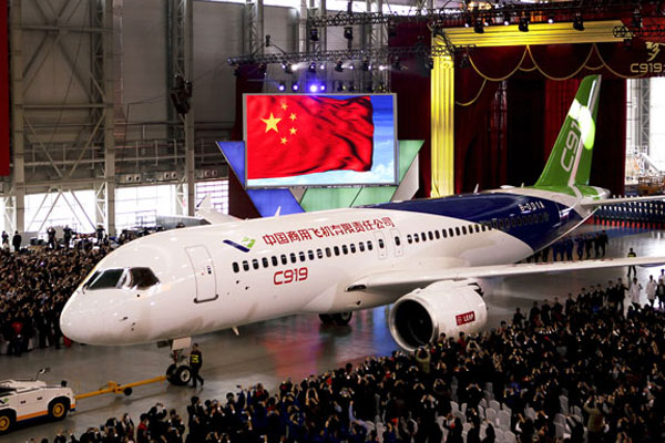 İşte Çin'in ilk yerli uçağı