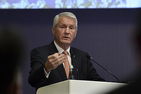 Avrupa Konseyi'nden Davutoğlu'na 'seçim' tebriği