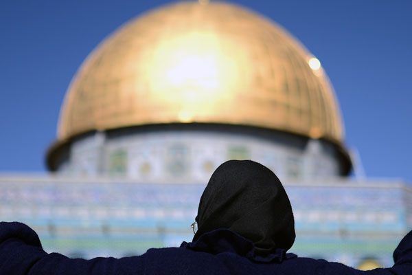 Mescid-i Aksa'ya girişlerini yasakladılar