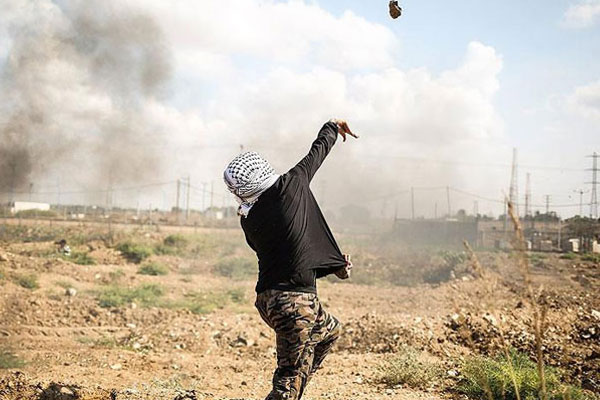 Taş atan 3 yıl hapis yatacak