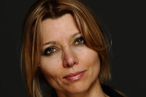 Elif Şafak'tan '1 Kasım' yorumu