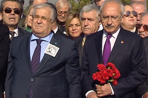 Ecevit ölüm yıl dönümünde mezarında anıldı