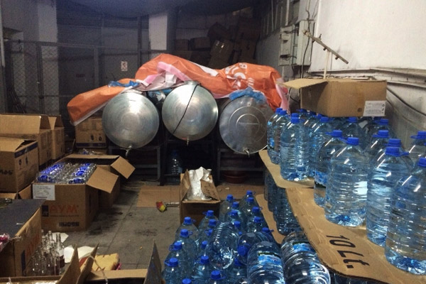 Sahte içki operasyonu İzmir'e sıçradı