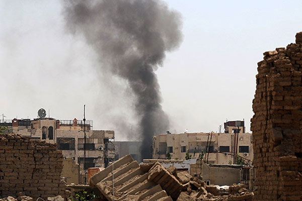 Suriyeli muhalifler stratejik ilçeyi ele geçirdi