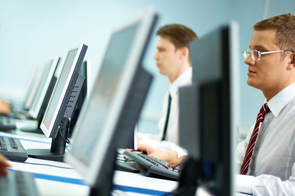 Kamu görevlilerine maaş cezası