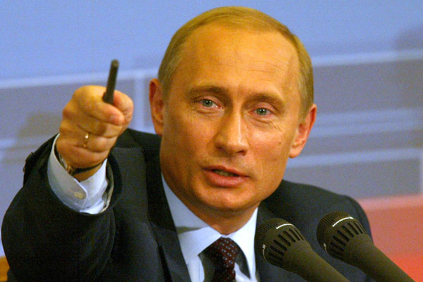 Putin beklenen yasayı imzaladı