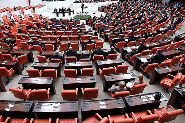 Mecliste oturma düzeni nasıl olacak?