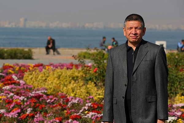 'Cemaat bizi vatan haini gibi gösterdi'