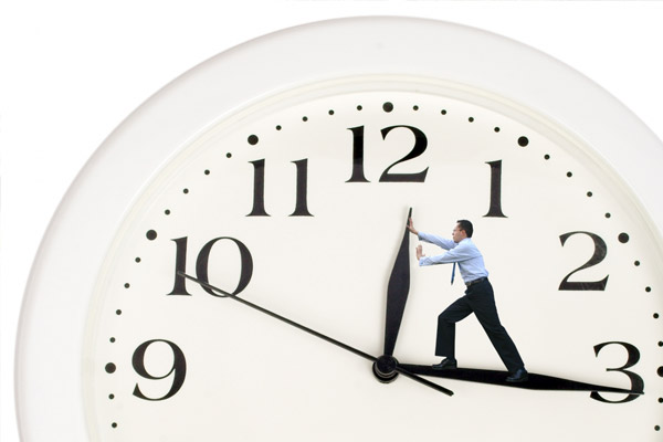 Bu gece saatler geri alınıyor