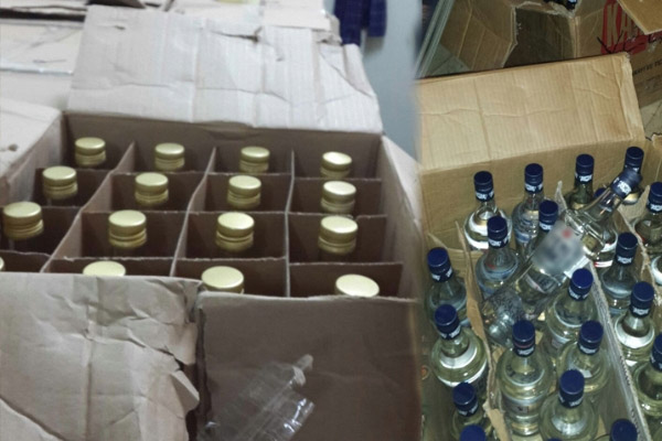 103 şişe sahte rakı yakalandı