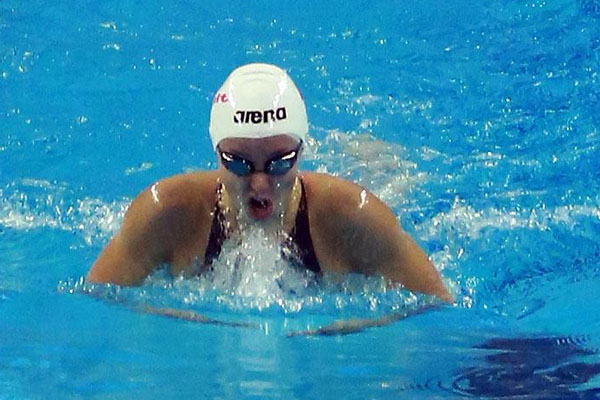 Milli yüzücüden altın madalya