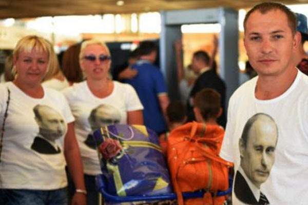 Rusya vatandaşlarını tahliye ediyor