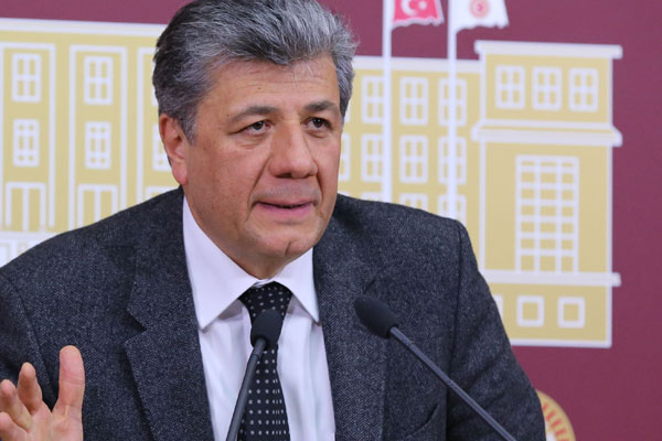 Balbay yazılarına ara verdi