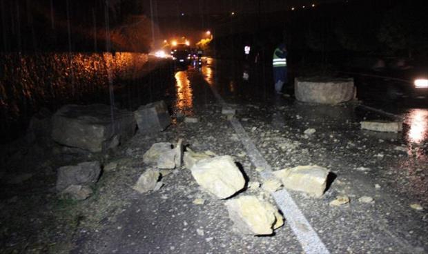 Sağanak yağmur heyelana neden oldu