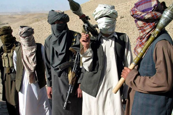 IŞİD, Taliban'a intihar saldırısı düzenledi