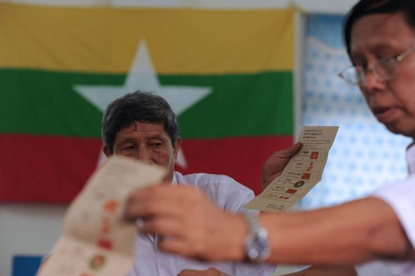 'İlk özgür seçim'de Müslümanlar oy kullanamadı!