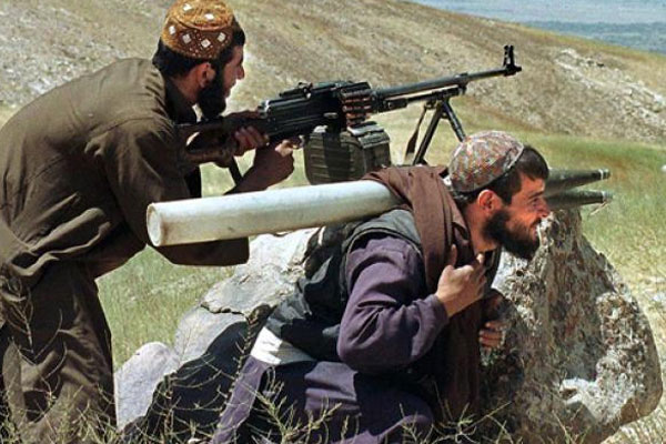 Afgan güçleriyle Taliban çatıştı