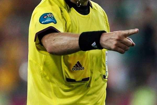 FIFA’dan Türk hakemlere görev