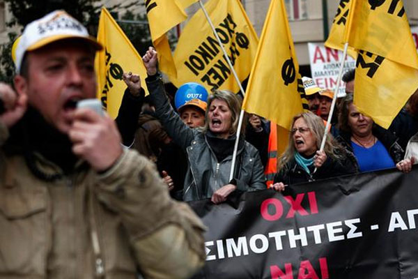 Rum komşular grevde