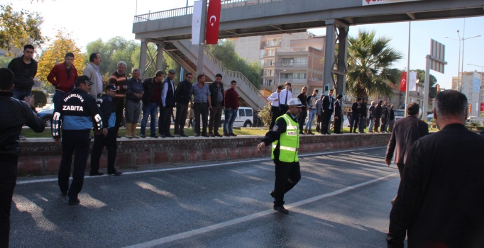 Üst geçitten atlayan 2 genç kız ağır yaralı